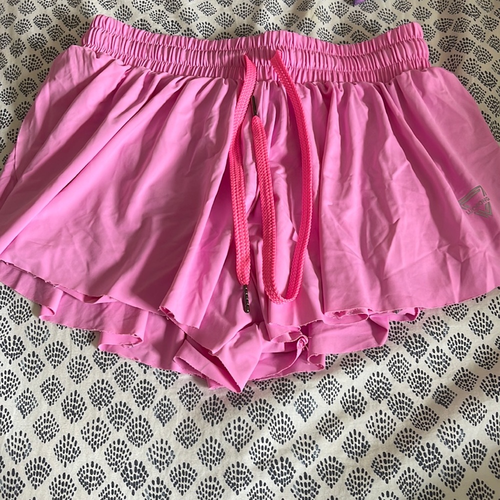 COPY - Pink preppy shorts coming your way? Get them today! While you still can!